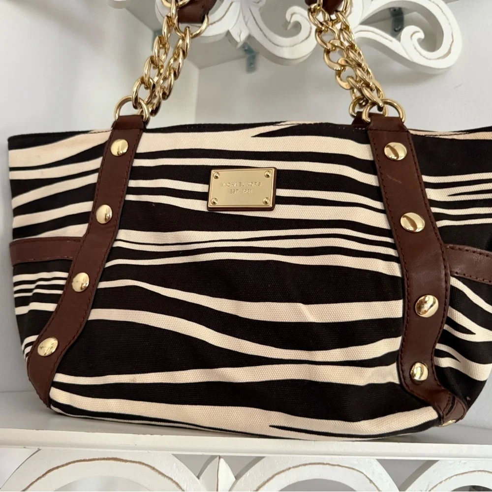 Michael Kors, zebra black cream and brown purse
